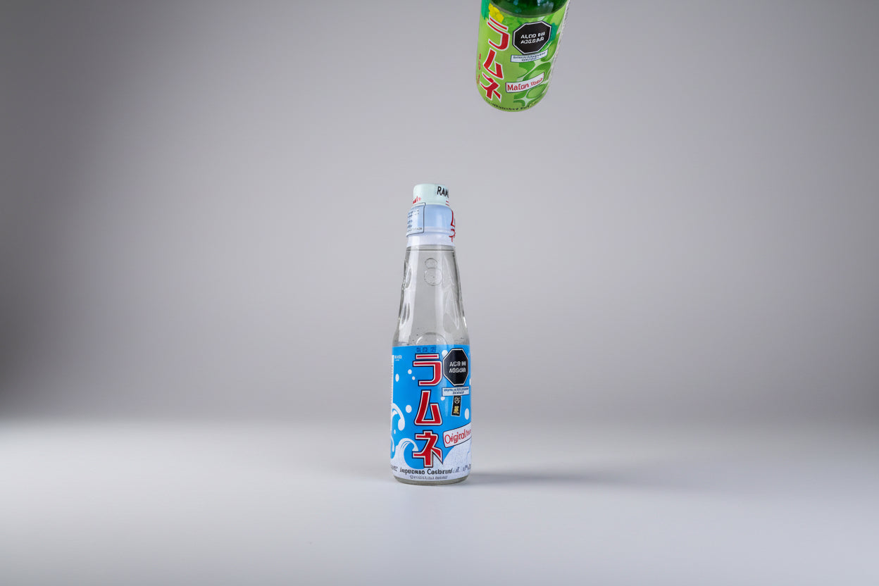 Ramune Gaseosa Japonesa | La Icónica Bebida con Bolita de Vidrio