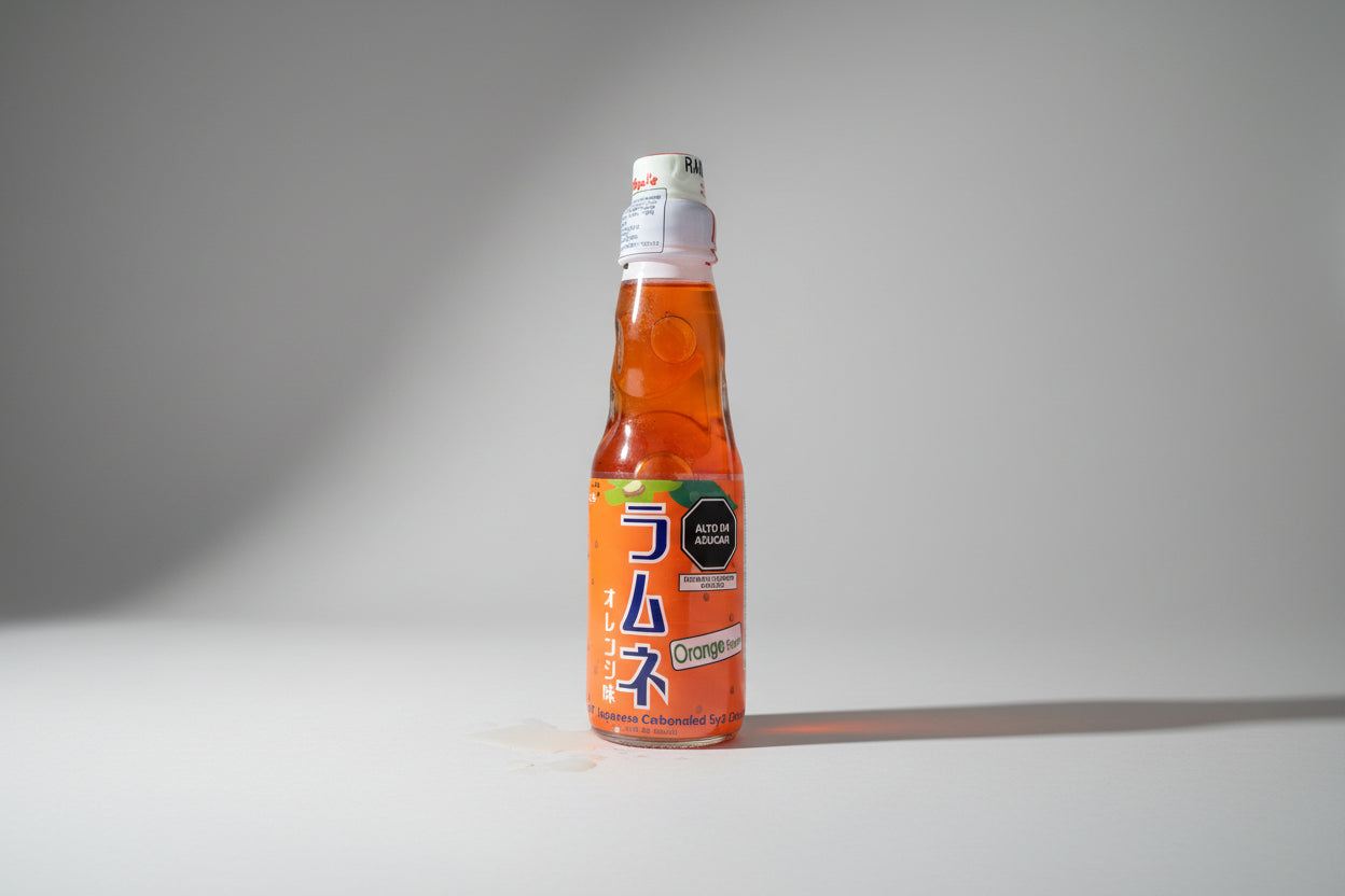 Ramune Gaseosa Japonesa | La Icónica Bebida con Bolita de Vidrio