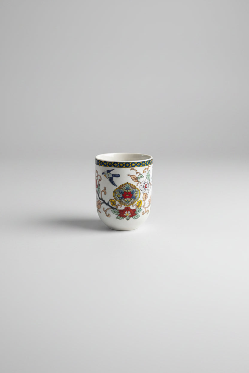 Vaso de Té Japonés de Cerámica con Diseño Tradicional